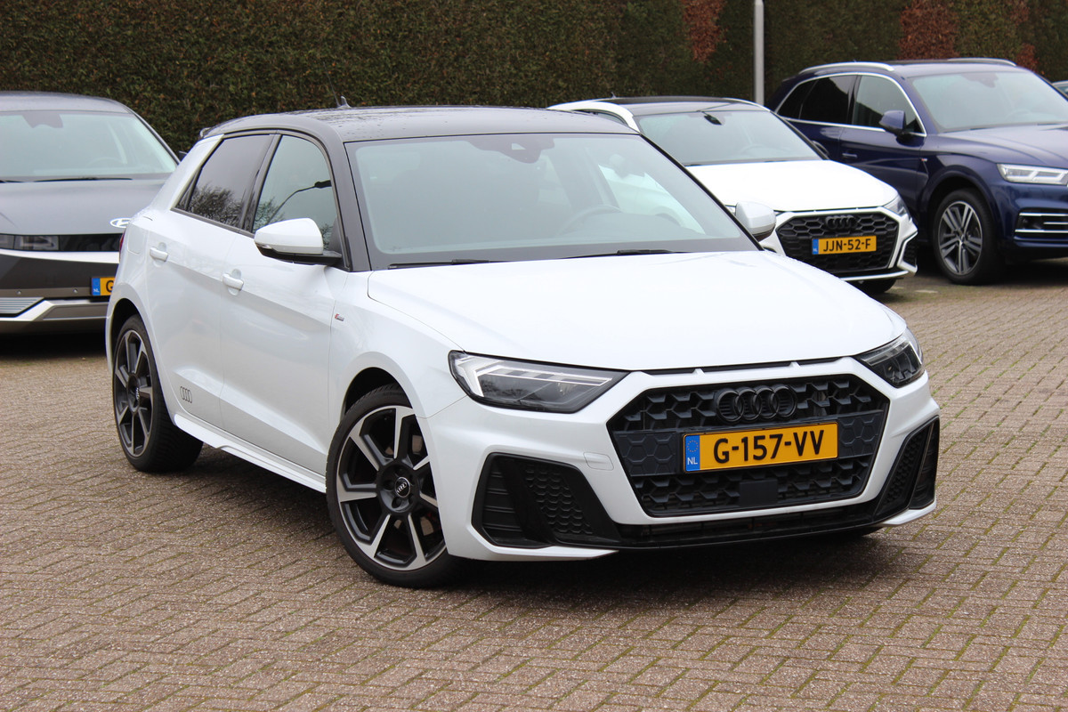Audi A1 Sportback 40 TFSI S Line edition one 200pk / Navigatie / Keyless / Virtual Cockpit / 18'' / Parkeerhulp achter / Stoelverwarming / LED Koplampen / DAB / ACC