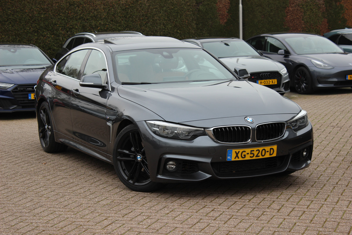 BMW 4 Serie Gran Coupé 418i High Exe. M Sport / Trekhaak / Schuifdak / 360Camera / 18'' / Navigatie / Dodehoek / DAB / Cruise Control / Getint glas / Stoelverwarming