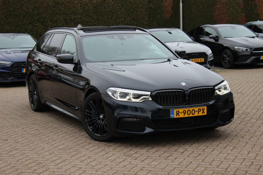 BMW 5 Serie Touring 540i xDrive High Exe. M Sport / Trekhaak / Panoramadak / 360Camera / Head-up / Leder / 19'' / Harman Kardon / CarPlay / Stoelventilatie / Stuur+Stoelverwarming / 4zone / Dodehoek / DAB / ACC