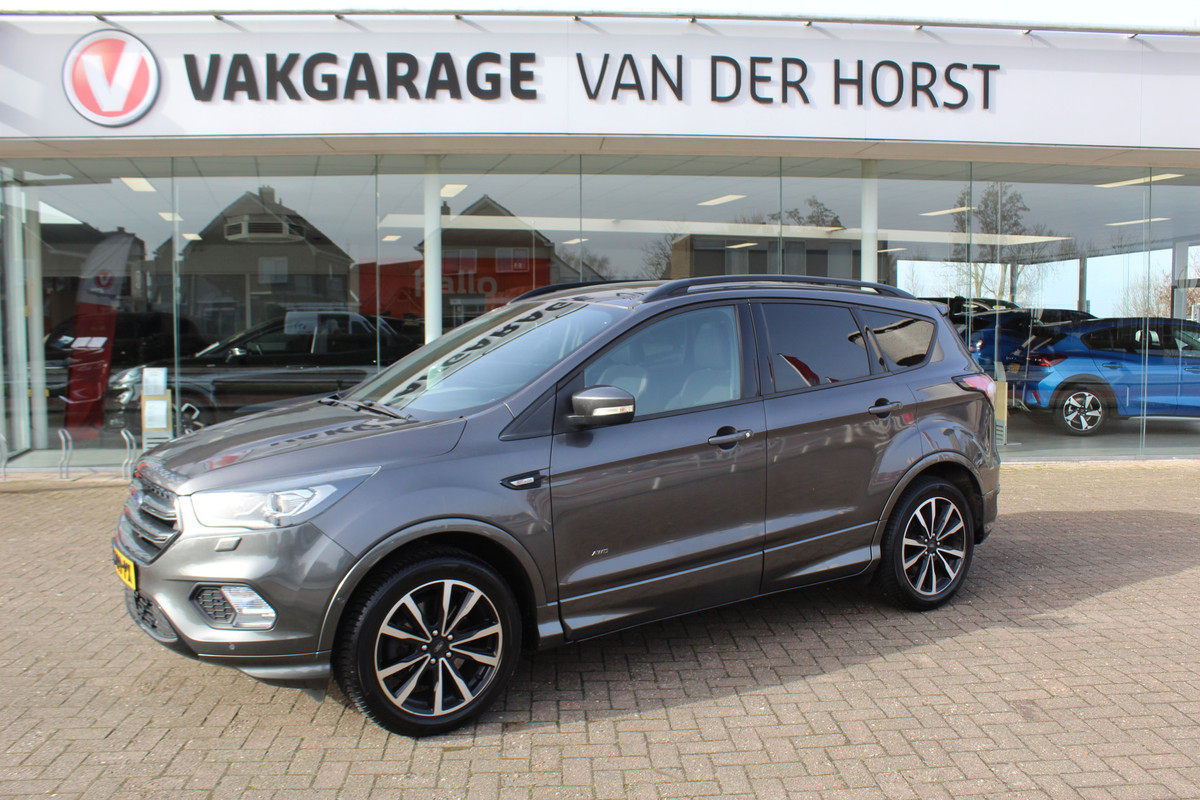 Ford Kuga 1.5 EcoBoost ST Line , 180pk , AWD , 1800kg Trekgewicht Climate control , Navigatie , Camera , Trekhaak Panorama/schuif kantel dak , Dealeronderhouden