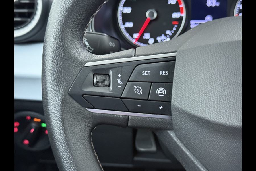 Seat Arona 1.0TSI NW Model Two-Tone Navi* Draadloos-Apple Carplay Android PDC Cruise Control ECC Style Lmv Privacy Glas Regen-Lichtsensor Isofix DAB Bluetooth Led 1e Eigenaar Origineel Nederlandse Auto