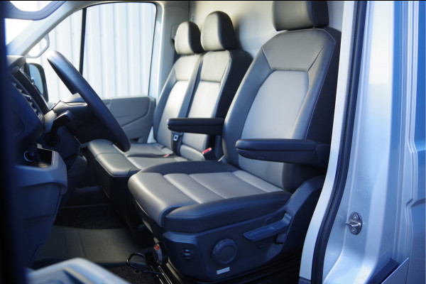 MAN TGE 3.180 35 2.0 L3H3 AUT. LED, LEDER, TREKHAAK, STOELVERWARMING, CAMERA, NAVI, CRUISE, CLIMA, PARKEERSENSOREN, VOORRUIT VERWARMING