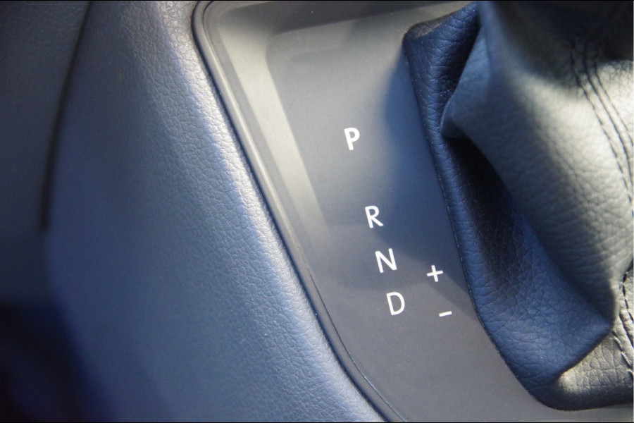 MAN TGE 3.180 35 2.0 L3H3 AUT. LED, LEDER, TREKHAAK, STOELVERWARMING, CAMERA, NAVI, CRUISE, CLIMA, PARKEERSENSOREN, VOORRUIT VERWARMING