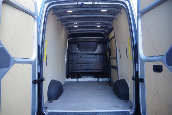 MAN TGE 3.180 35 2.0 L3H3 AUT. LED, LEDER, TREKHAAK, STOELVERWARMING, CAMERA, NAVI, CRUISE, CLIMA, PARKEERSENSOREN, VOORRUIT VERWARMING