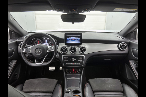 Mercedes-Benz CLA-Klasse 180 Business Solution AMG Upgrade Edition(NL-auto, Camera, Parkeerhulp, Navigatie, StoelV, Etc)