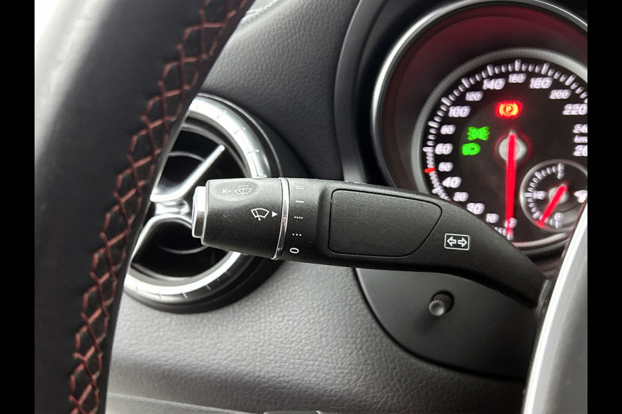 Mercedes-Benz CLA-Klasse 180 Business Solution AMG Upgrade Edition(NL-auto, Camera, Parkeerhulp, Navigatie, StoelV, Etc)