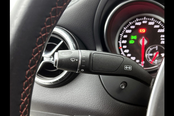 Mercedes-Benz CLA-Klasse 180 Business Solution AMG Upgrade Edition(NL-auto, Camera, Parkeerhulp, Navigatie, StoelV, Etc)