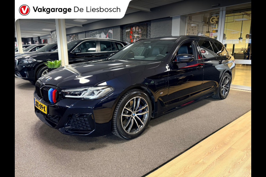BMW 5 Serie Touring 530e xDrive High Executive M-sport / leer / pano / navi / head-up / Apple carplay