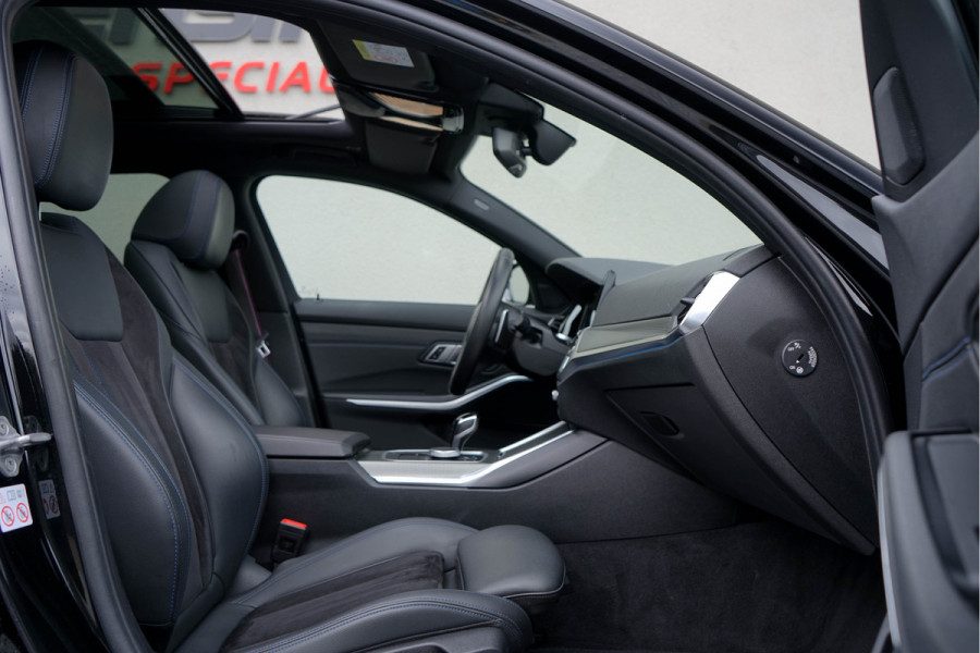 BMW 3 Serie Touring 330e / M-sport/ Panoramadak/ 20 Inch Lichtmetalen Velgen/