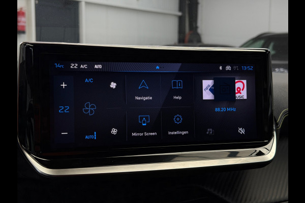 Peugeot 208 Hybrid 136 e-DCS6 GT Premium Panorama