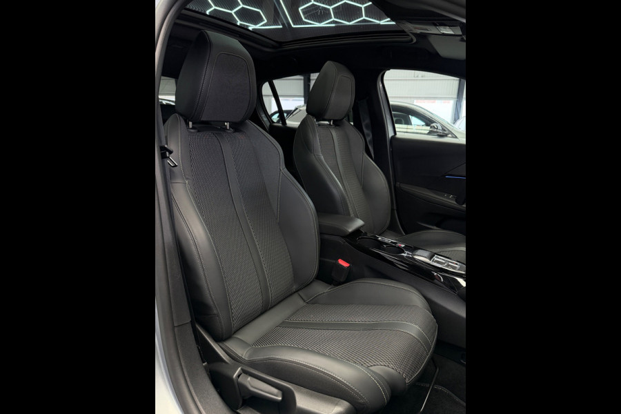 Peugeot 208 Hybrid 136 e-DCS6 GT Premium Panorama