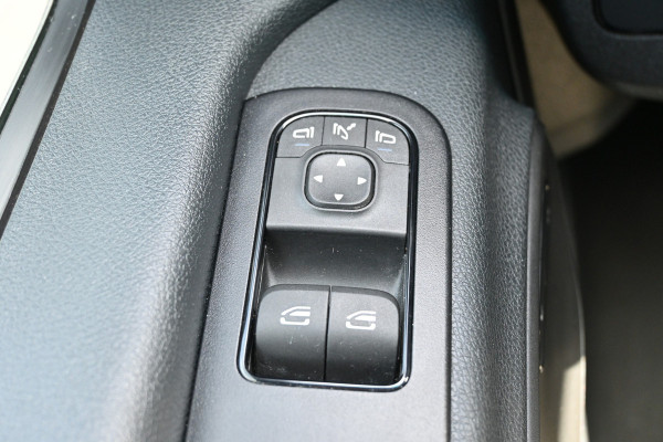 Mercedes-Benz Sprinter 317 CDI L2H2 Pro HD MBUX, Geveerde stoel, Winterpakket, Etc.