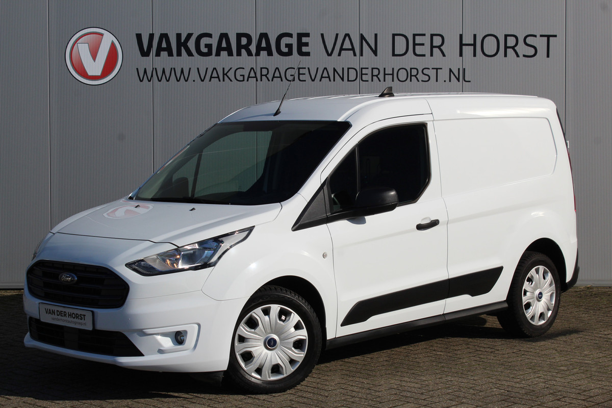 Ford Transit Connect 1.0-100pk Ecoboost L1 Trend. Dames en heren ondernemers, let op: benzine uitvoering ! Parkeersensoren, Cruise Control, Airco, Zijschuifdeur rechts etc.