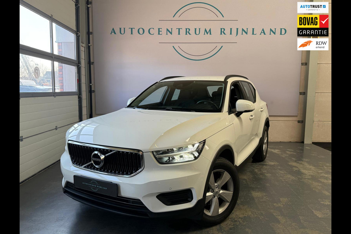 Volvo XC40 Momentum Core Automaat, Carplay, Camera