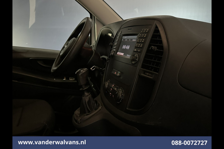 Mercedes-Benz Vito 114 CDI 136pk L2H1 Euro6 Airco | Navigatie | Camera | Cruisecontrol | Stoelverwarming Parkeersensoren, Trekhaak, Bijrijdersbank