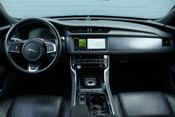 Jaguar XF Sportbrake 2.0t Portfolio R sport / Automaat / Carplay / Stoelverwarming.