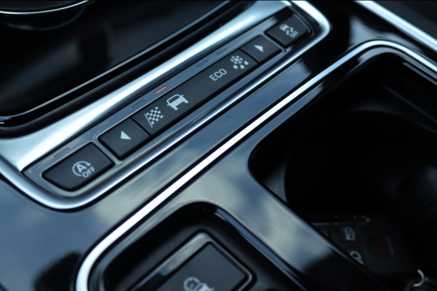 Jaguar XF Sportbrake 2.0t Portfolio R sport / Automaat / Carplay / Stoelverwarming.