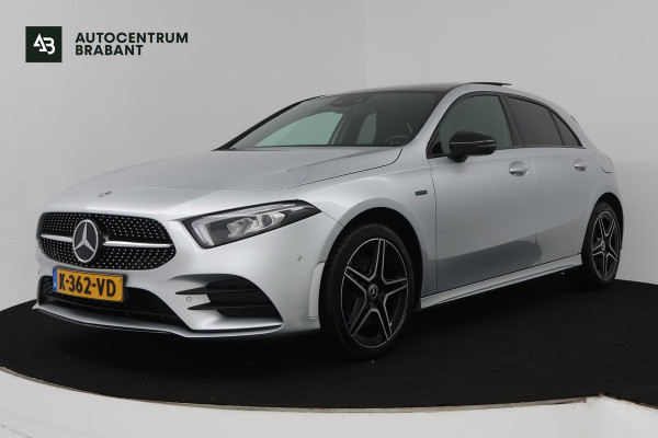 Mercedes-Benz A-Klasse 250 e Business Solution AMG Limited (PANORAMADAK, TREKHAAK, SFEERVERLICHTING, STOELVERWARMING, CAMERA)