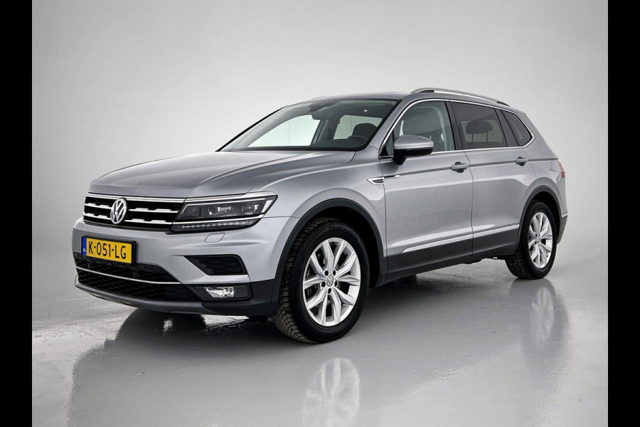 Volkswagen Tiguan Allspace 1.5 TSI Highline |BTW| PANORAMISCH DAK | NLauto |DealeronderH | Stoelmas+verw | TrekH | Add CC |LaneAss