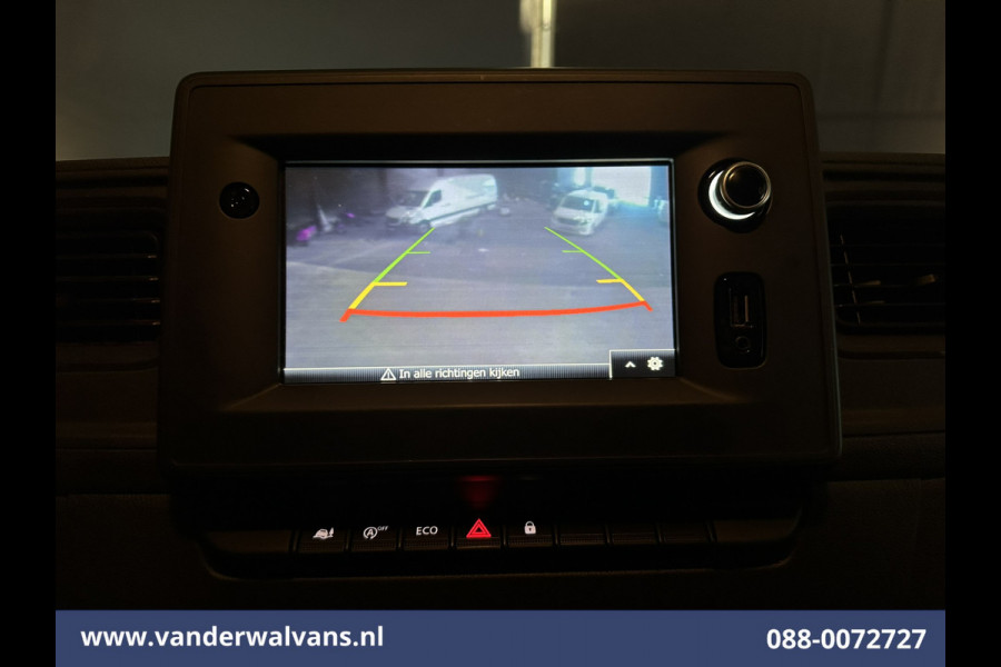 Renault Master 2.3 dCi 146pk **BPM VRIJ voor de ondernemer** Bakwagen 222cm Hoog Laadklep Euro6 Airco | Camera | Navigatie | LED Cruisecontrol, Bijrijdersbank