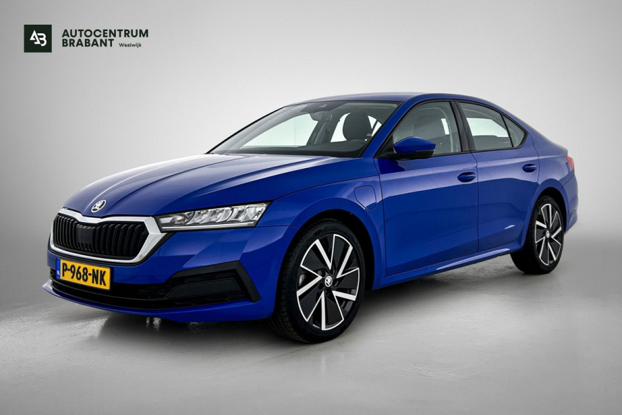 Škoda Octavia 1.4 TSI iV PHEV Business Edition| 204PK | LAGE KM! | Perf onderH | Add cruise | Lane Ass | Carplay | TrekH |