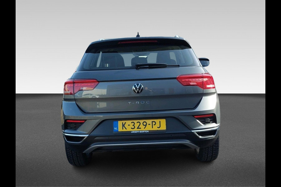 Volkswagen T-Roc 1.5 TSI Style Business | Afneembare Trekhaak | Camera | Winter Pakket
