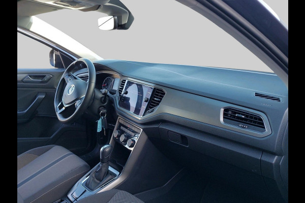 Volkswagen T-Roc 1.5 TSI Style Business | Afneembare Trekhaak | Camera | Winter Pakket