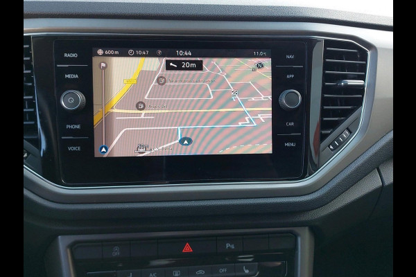 Volkswagen T-Roc 1.5 TSI Style Business | Afneembare Trekhaak | Camera | Winter Pakket