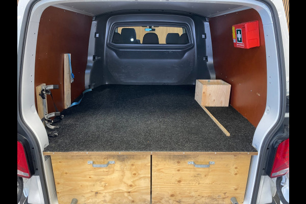 Volkswagen Transporter 2.0 TDI L2H1 30 DC Bulli|AUTOMAAT|ACC|TREKHAAK|DIGITAL|CARPLAY|CAMERA|DUBBELE SCHUIFDEUR|TWEE ACHTERDEUREN|