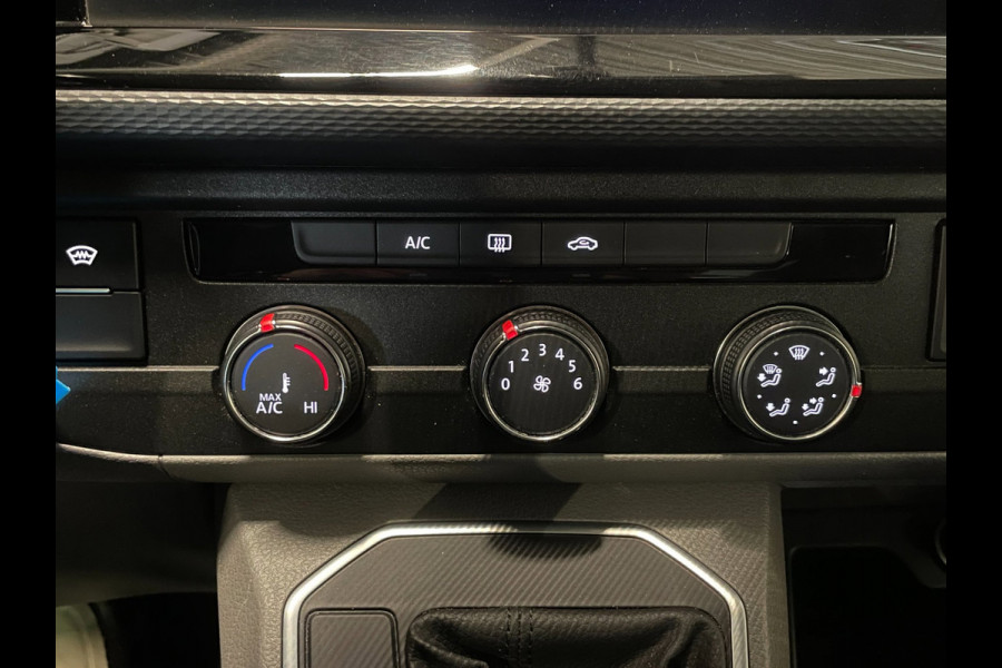 Volkswagen Transporter 2.0 TDI L2H1 30 DC Bulli|AUTOMAAT|ACC|TREKHAAK|DIGITAL|CARPLAY|CAMERA|DUBBELE SCHUIFDEUR|TWEE ACHTERDEUREN|