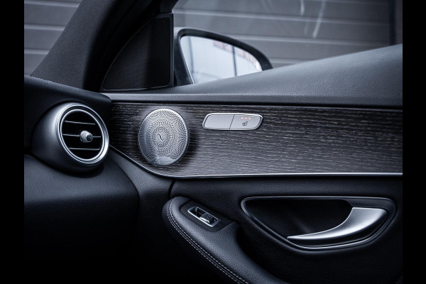 Mercedes-Benz C-Klasse Estate 200 4MATIC Premium Plus Pack AMG-Line l Pano l Sfeerverl. l Burmester l Camera