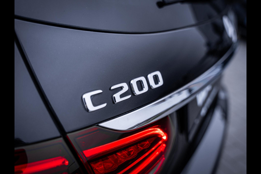 Mercedes-Benz C-Klasse Estate 200 4MATIC Premium Plus Pack AMG-Line l Pano l Sfeerverl. l Burmester l Camera