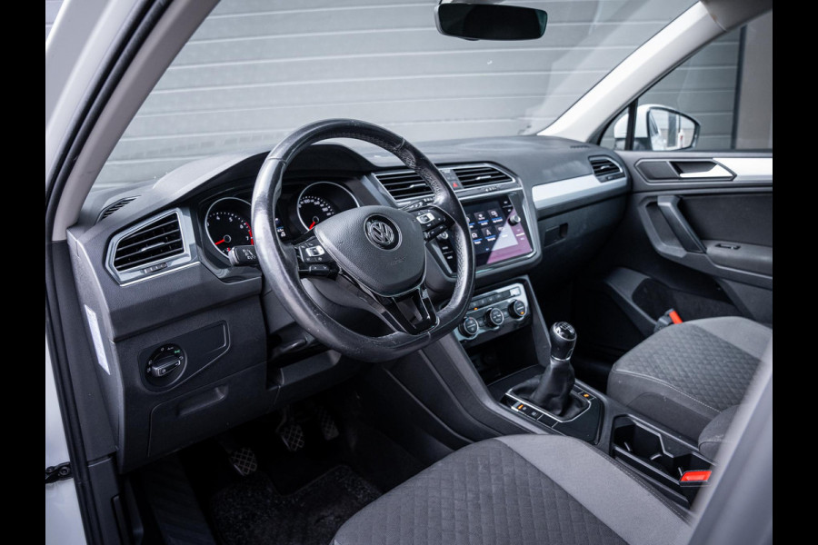 Volkswagen Tiguan 1.5 TSI Comfortline Business - ACC l Auto Carplay l PDC l Elek. Kofferklep