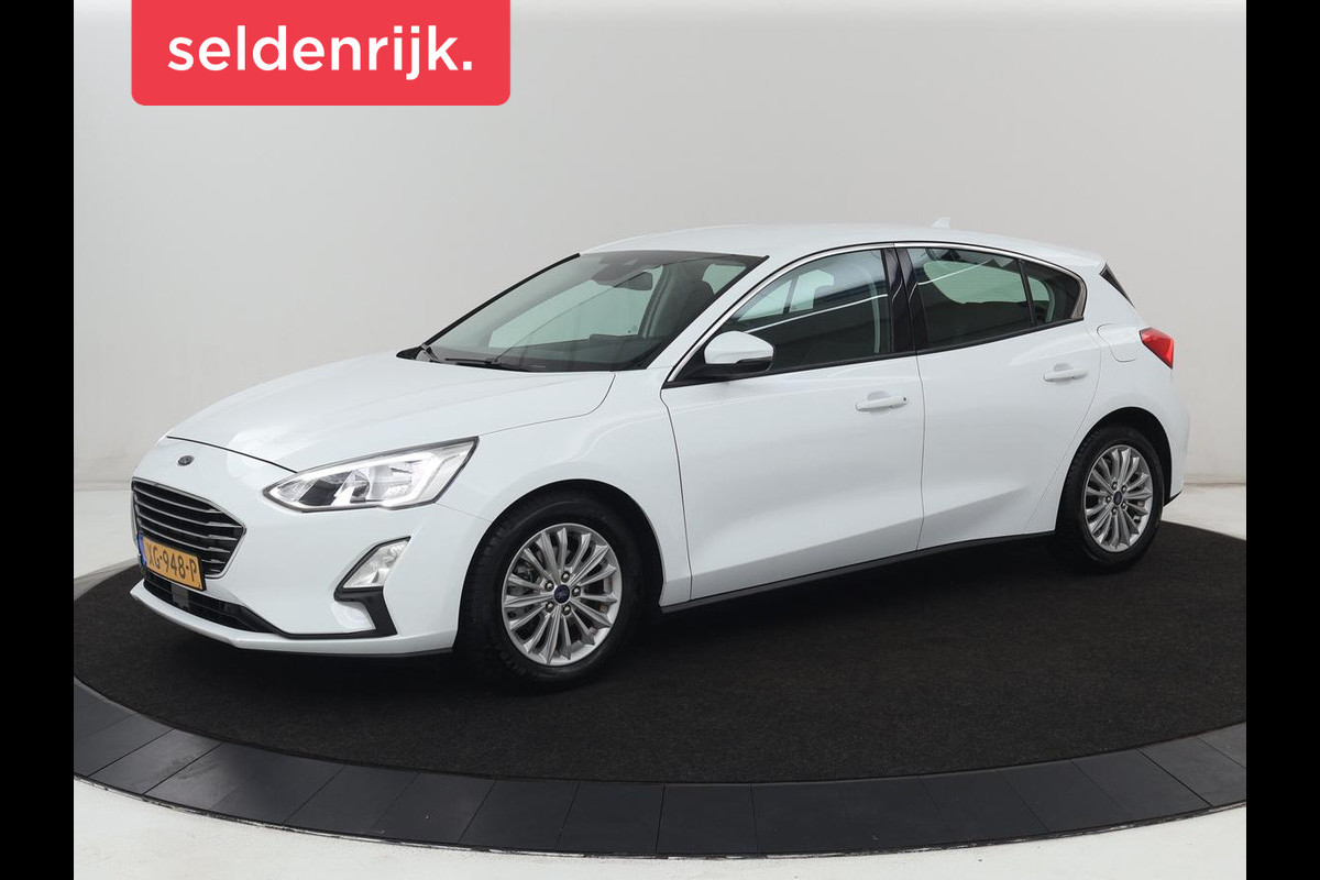 Ford Focus 1.0 EcoBoost Titanium | Automaat | Carplay | Navigatie | Keyless | Climate control | Parkeerhulp | Cruise control | Bluetooth