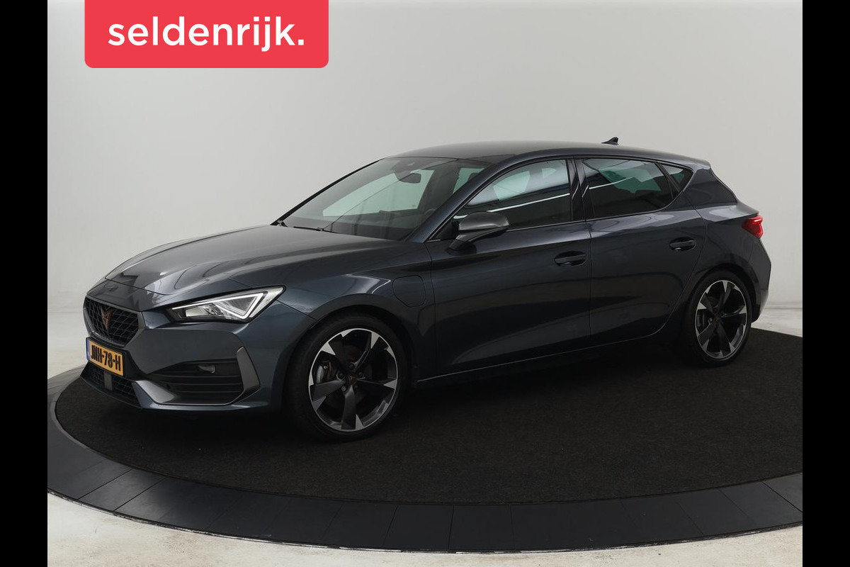 CUPRA Leon 1.4 eHybrid | Stoelverwarming | Adaptive cruise | Navigatie | Carplay | Sportstoelen | Stuurverwarming | Parkeerhulp | Full LED | Keyless | Half leder | PHEV | Plug In