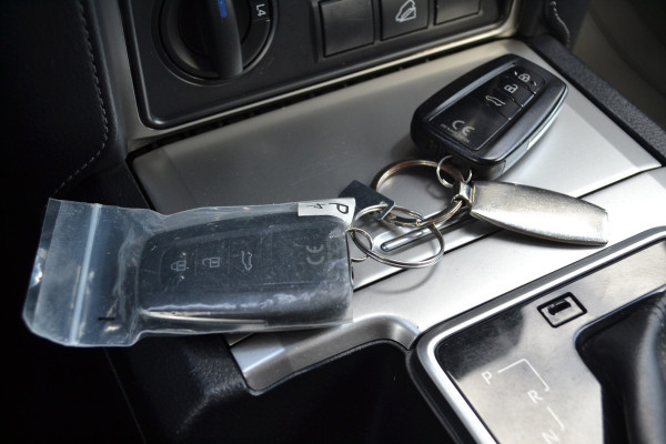 Toyota Land Cruiser 150 2.8 D-4D Professional Window VAN