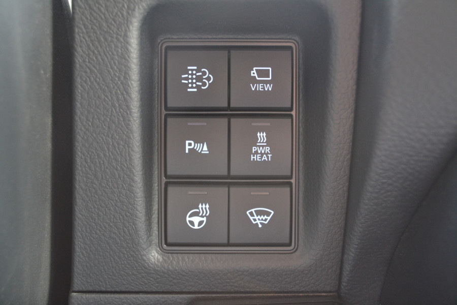 Toyota Land Cruiser 150 2.8 D-4D Professional Window VAN