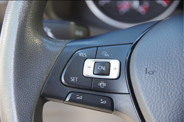 Volkswagen Crafter 35 2.0 TDI L3H2 177PK AUT. 3-ZITS, LED, CAMERA, STANDKACHEL, NAVI, CRUISE, AIRCO, MF STUURWIEL, PARKEERSENSOREN