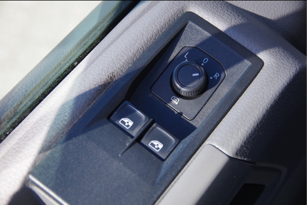 Volkswagen Crafter 35 2.0 TDI L3H2 177PK AUT. 3-ZITS, LED, CAMERA, STANDKACHEL, NAVI, CRUISE, AIRCO, MF STUURWIEL, PARKEERSENSOREN