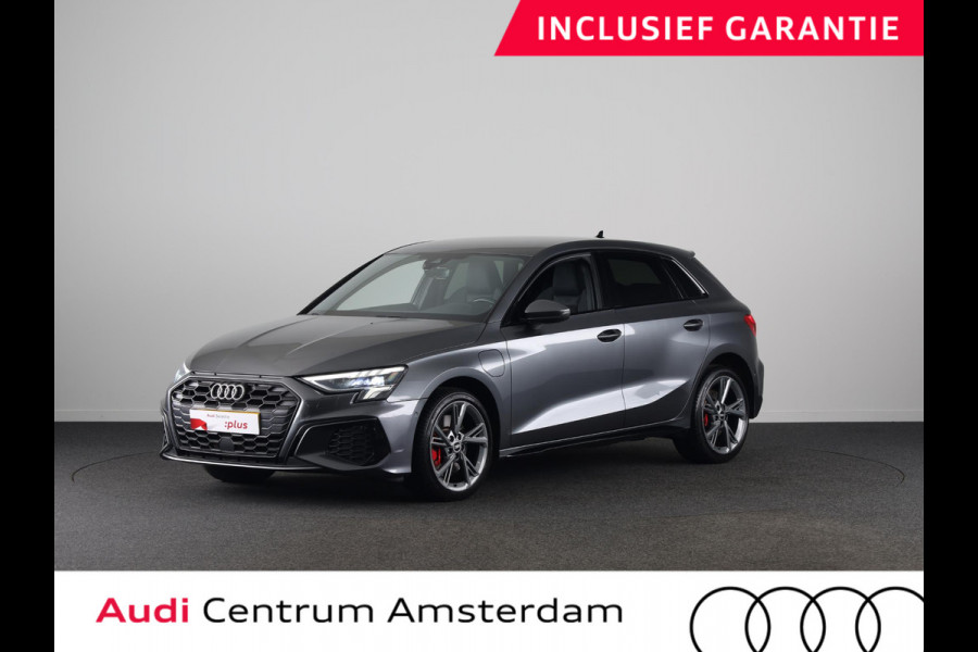 Audi A3 Sportback 45 TFSI e S edition Competition 245pk | SOH 93% | Ambient Lighting | Afgevlakt stuur | Audi soundsystem | Parkeerhulp V+A