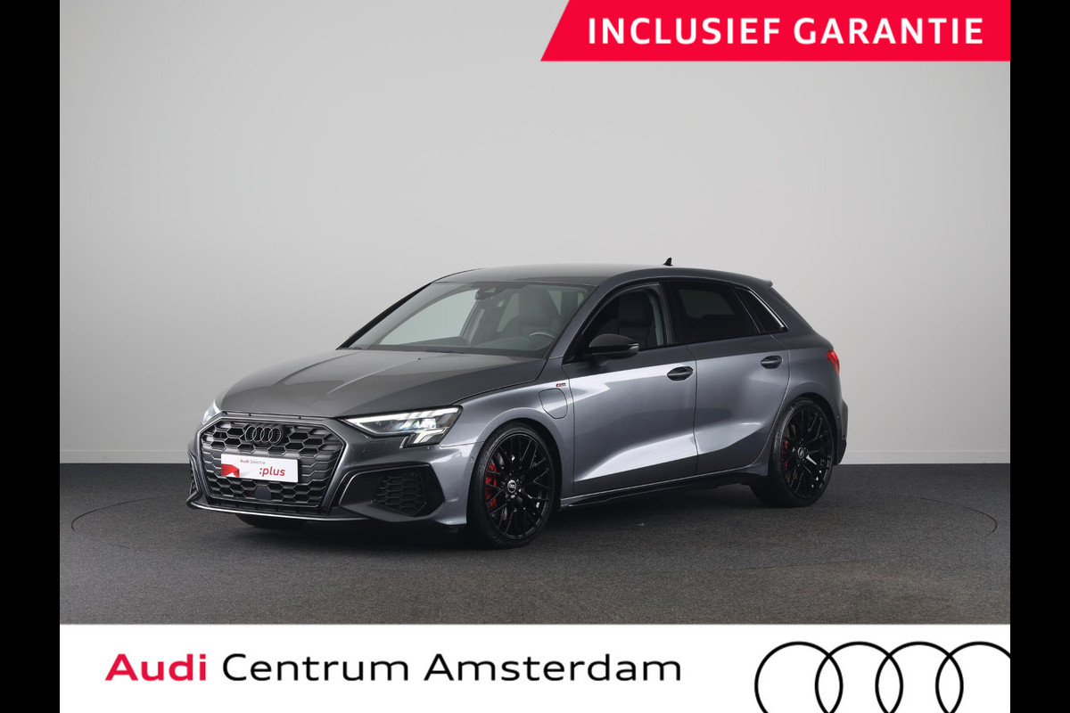 Audi A3 Sportback 45 TFSI e S edition Competition 245pk | Navigatie | Parkeercamera | Adaptieve cruise controle | Stoelverwarming