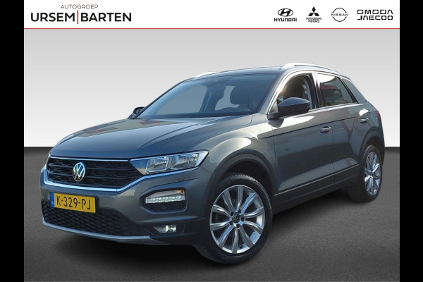 Volkswagen T-Roc 1.5 TSI Style Business | Afneembare Trekhaak | Camera | Winter Pakket