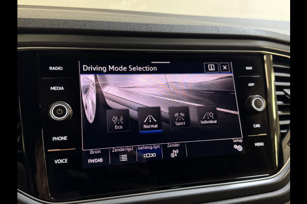 Volkswagen T-Roc Cabrio 1.5 TSI 150PK DSG R-LINE SPORT TREKHAAK/CAMERA/VIRTUAL