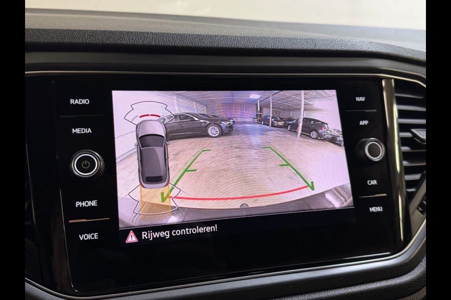 Volkswagen T-Roc Cabrio 1.5 TSI 150PK DSG R-LINE SPORT TREKHAAK/CAMERA/VIRTUAL