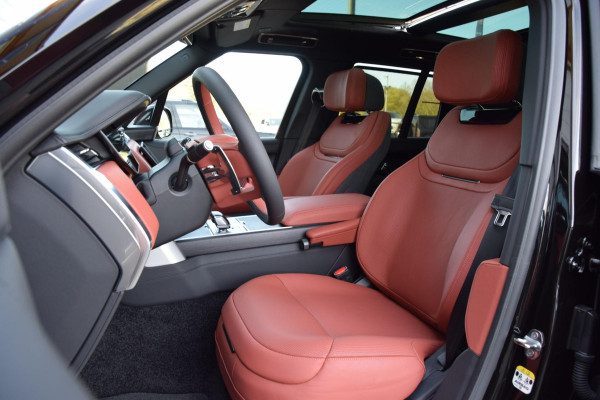 Land Rover Range Rover P550e SV | Two-Tone interieur | Obsidian Black