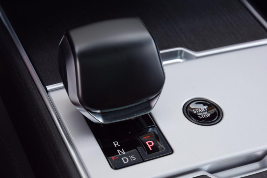 Land Rover Range Rover P550e SV | Two-Tone interieur | Obsidian Black