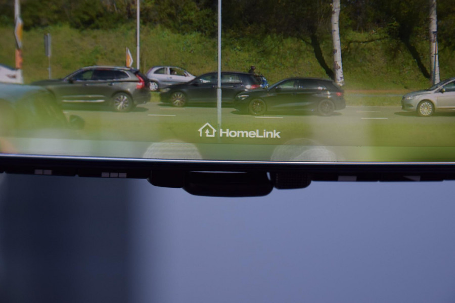 Land Rover Range Rover P550e SV | Two-Tone interieur | Obsidian Black