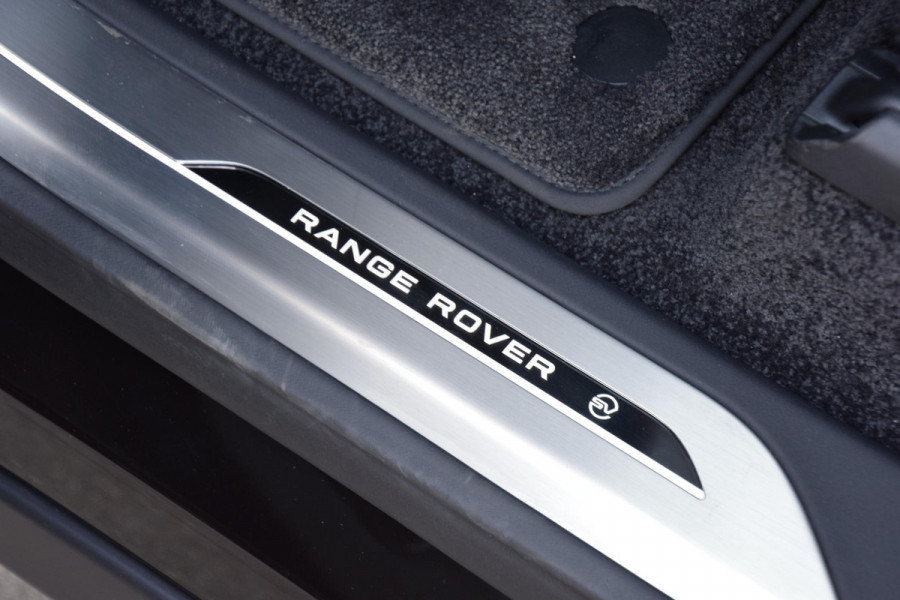 Land Rover Range Rover P550e SV | Two-Tone interieur | Obsidian Black