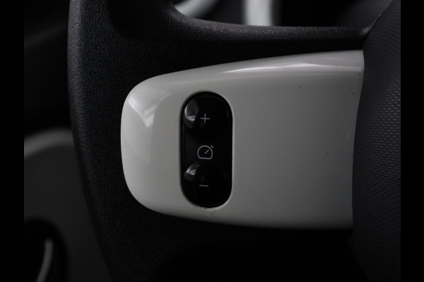 Renault Twingo Z.E. R80 Collection | SOH 77% | Climate control | Carplay | Navigatie | Bluetooth | Speedlimiter | DAB | LED | Origineel NL