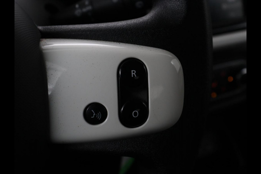 Renault Twingo Z.E. R80 Collection | SOH 77% | Climate control | Carplay | Navigatie | Bluetooth | Speedlimiter | DAB | LED | Origineel NL